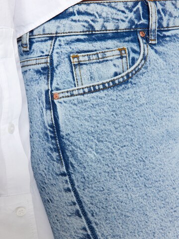Trendyol Curve Regular Jeans in Blue