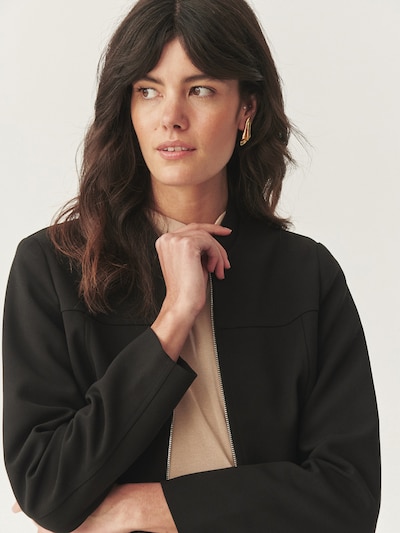 TATUUM Veste mi-saison en noir, Vue avec produit