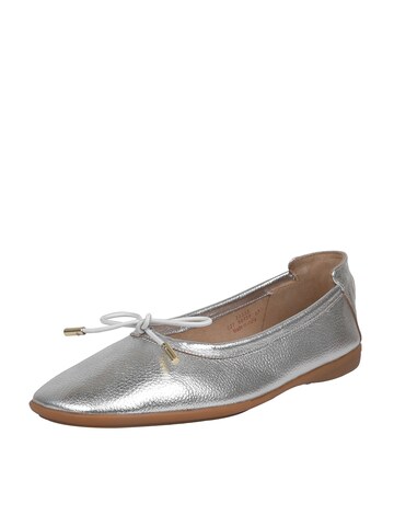 Crickit Ballerina ' OMEGA ' in Silver: front