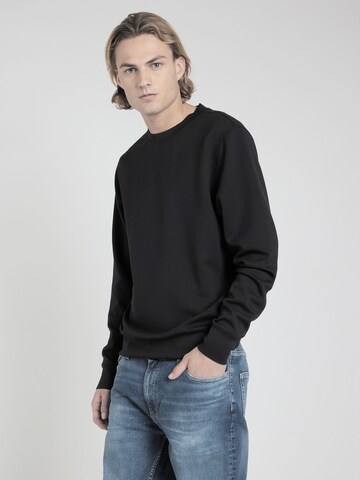 Casual Friday Sweatshirt 'Sebastian' in Black: front