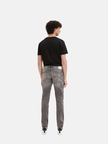 TOM TAILOR DENIM Slimfit Jeans 'Piers' in Grau