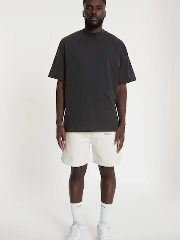 YSPT Studio Regular Workout Pants 'Vangarde' in White: front