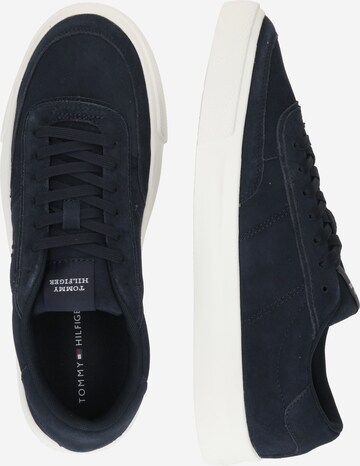 TOMMY HILFIGER Sneaker low i blå