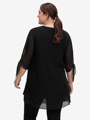 SHEEGO Tunic in Black