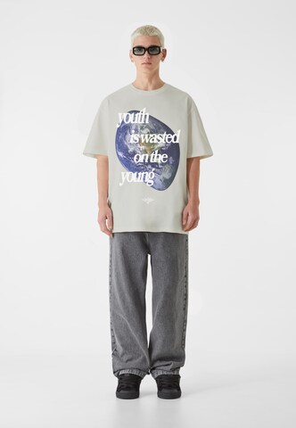 Lost Youth Shirt 'World' in Grau