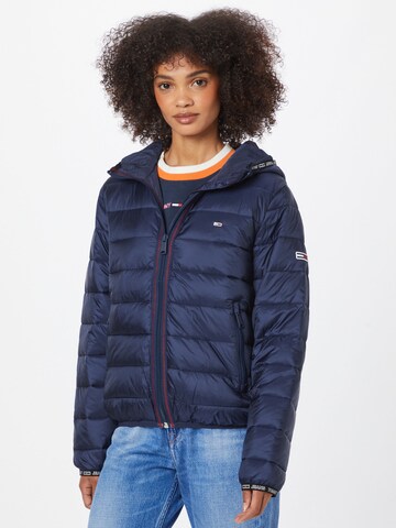 Tommy Jeans Regular Jacke in Blau: predná strana