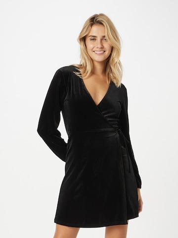 JDY Φόρεμα κοκτέιλ 'VELVY' σε μαύρο: μπροστά