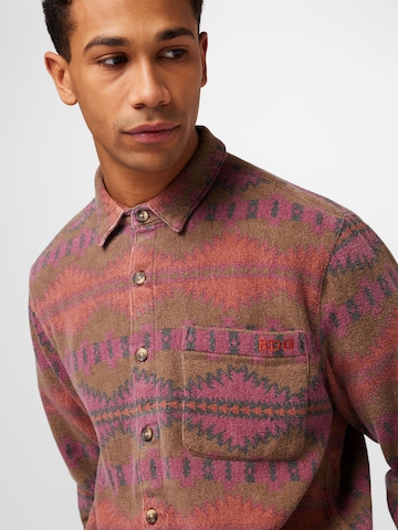BDG Urban Outfitters Regular Fit Hemd in Rot