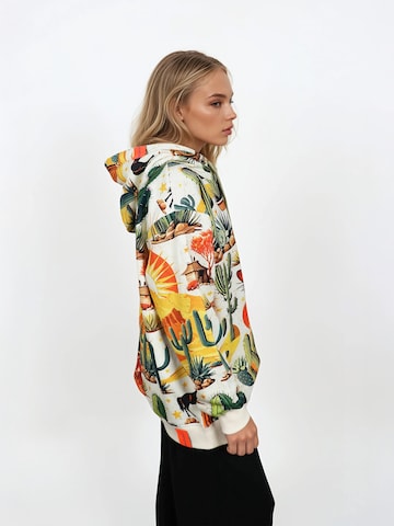 salzhaut Sweatshirt 'Vulltreffer' in Beige