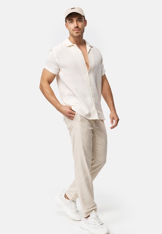 Coupe regular Chemise ' Cosby ' INDICODE JEANS en blanc