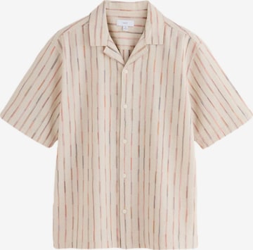 Next Regular Fit Paita värissä beige: etupuoli