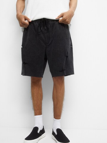 Pull&Bear Loosefit Shorts in Schwarz: predná strana