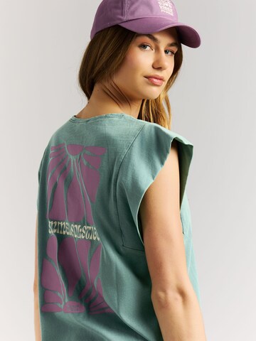 PROTEST Shirt 'PRTCandi' in Groen