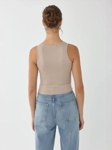 Top di Hiccup in beige