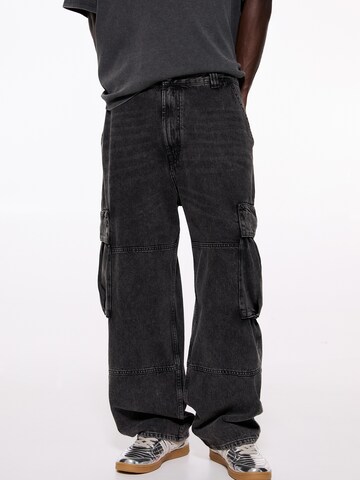 Wide leg Jeans cargo di Pull&Bear in nero: frontale