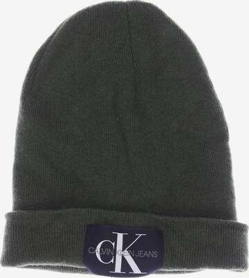 Calvin Klein Jeans Hat & Cap in One size in Green: front