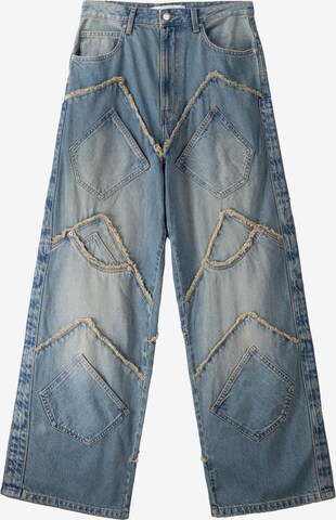 Bershka Loosefit Jeans in Blauw: voorkant