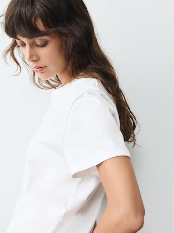 Pull&Bear Тениска в бяло
