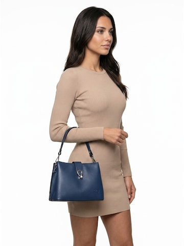 Cluty Crossbody Bag in Blue