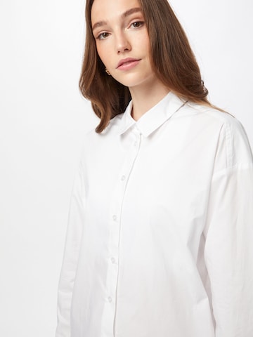 Camicia da donna di Birgitte Herskind in bianco