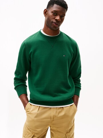 TOMMY HILFIGER Свитшот 'ESS SEASONAL' в Зеленый: спереди