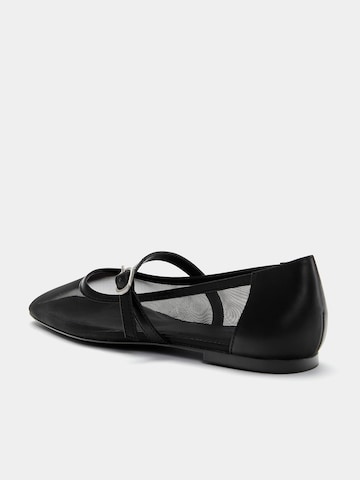 Pull&Bear Strap ballerina in Black