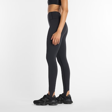 new balance - Skinny Pantalón deportivo 'Sleek' en negro