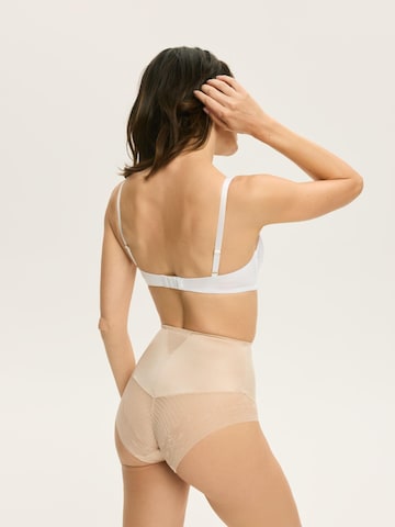 ESOTIQ - Push-up Sujetador 'Push-up-BH Raffen, Plunge-Dekolleté, Balconette-Cups 65B' en blanco
