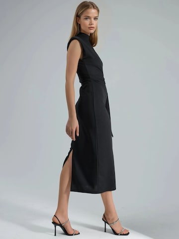 Busem - Vestido de bainha em preto