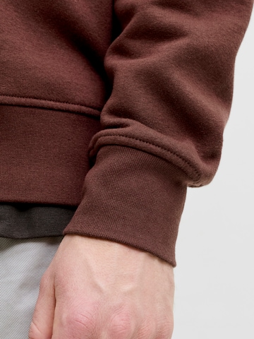 JACK & JONES Mikina 'JJESoho' – hnědá