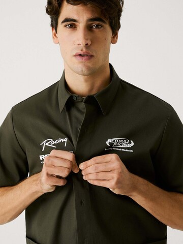Red Bull Racing x Pepe Jeans Comfort fit Button Up Shirt 'PITLANE' in Green