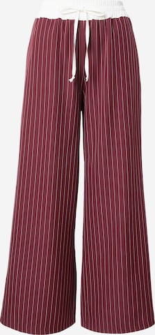 raudona Hailys Plačios klešnės Kelnės 'Cl44eona': priekis