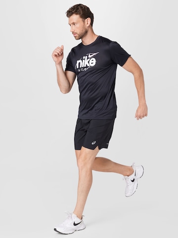 NIKE Performance Shirt 'Wild Clash' in Black