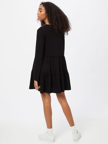 Robe River Island en noir