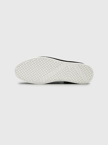 Dutch'D Classic Flats 'Refine' in Black