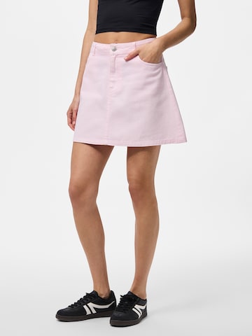 PIECES Skirt 'PCFLORA' in Pink: front