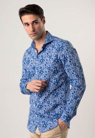 Black Label Shirt Regular fit Button Up Shirt in Blue: front