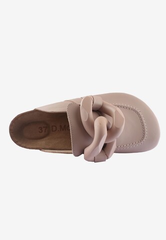 D.MoRo Shoes Mules 'OBASERE' in Beige
