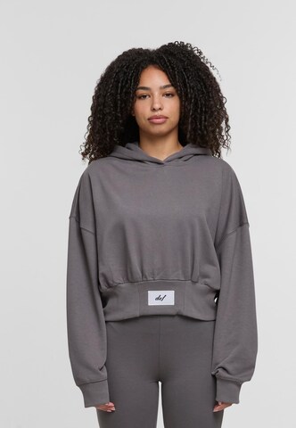 DEF Sweatshirt 'Nice' in Grau: Vorderseite
