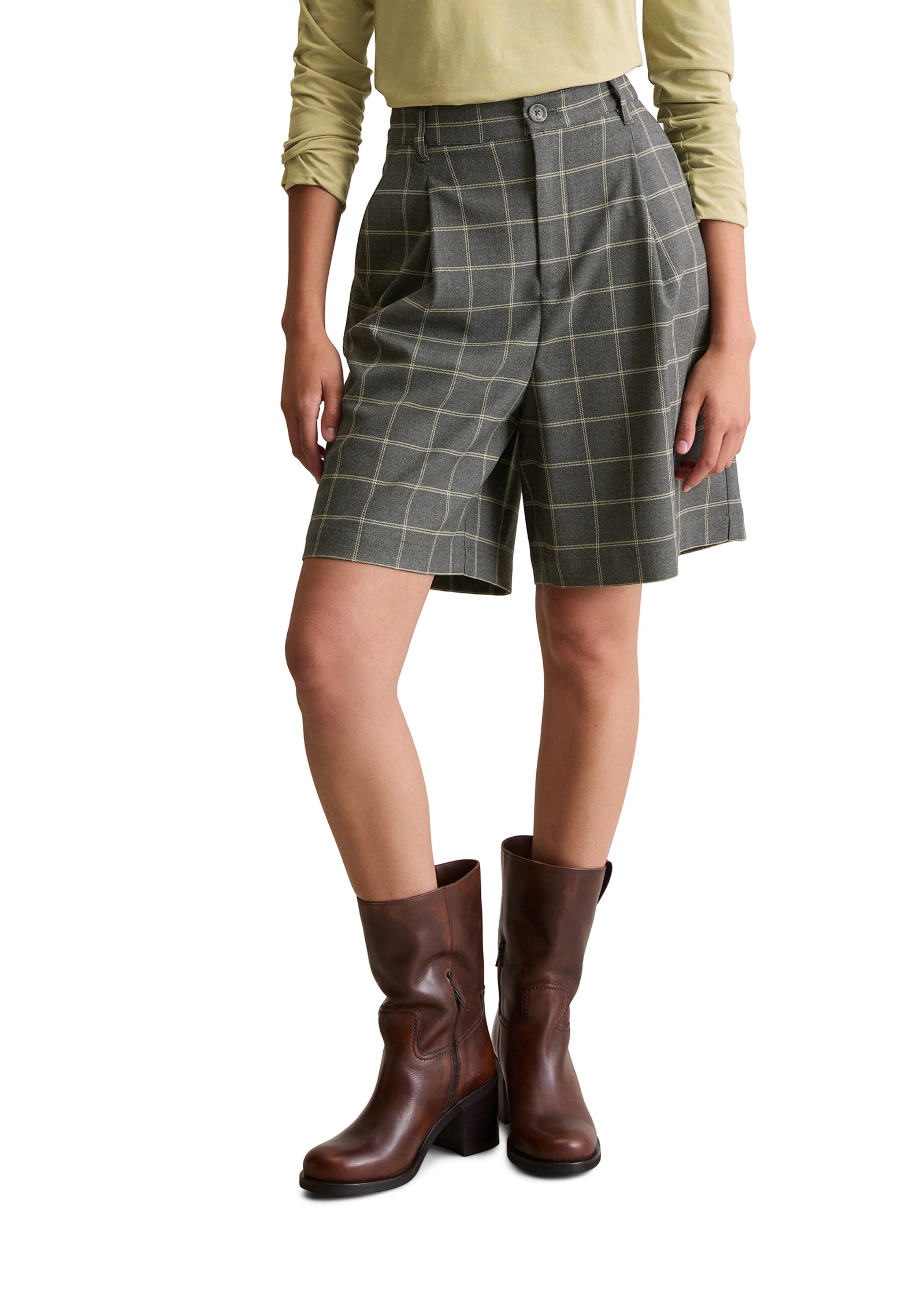 Marc O'Polo DENIM Loose fit Trousers in Grey: front