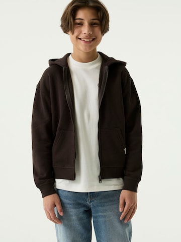 GARCIA Zip-Up Hoodie in Brown: front