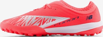 Baskets 'Furon Team JNR TF V8' new balance en rouge : devant