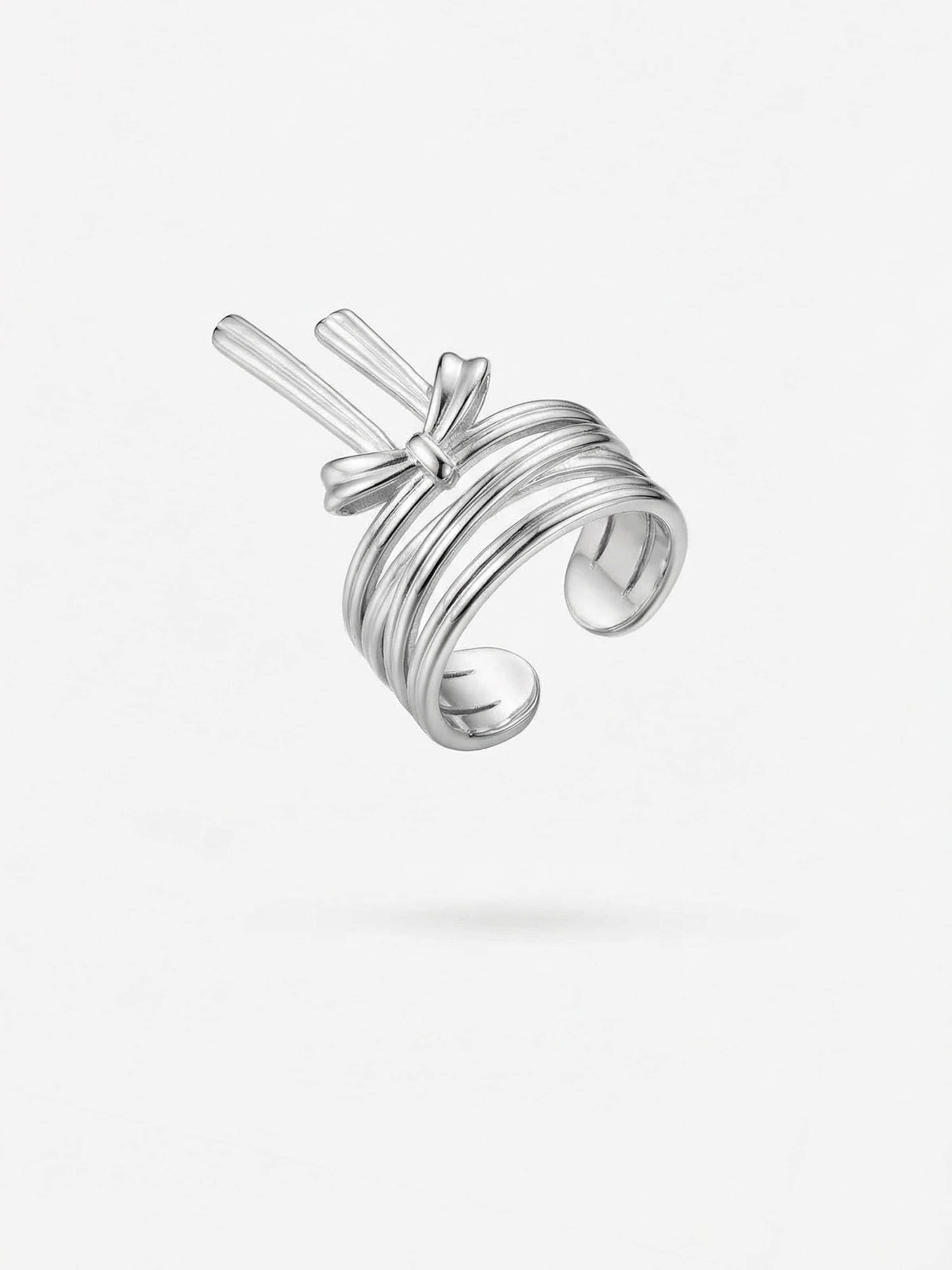 Nemomatheo Ring 'Ribbon Knot'‌‌ in Silber: Vorderseite