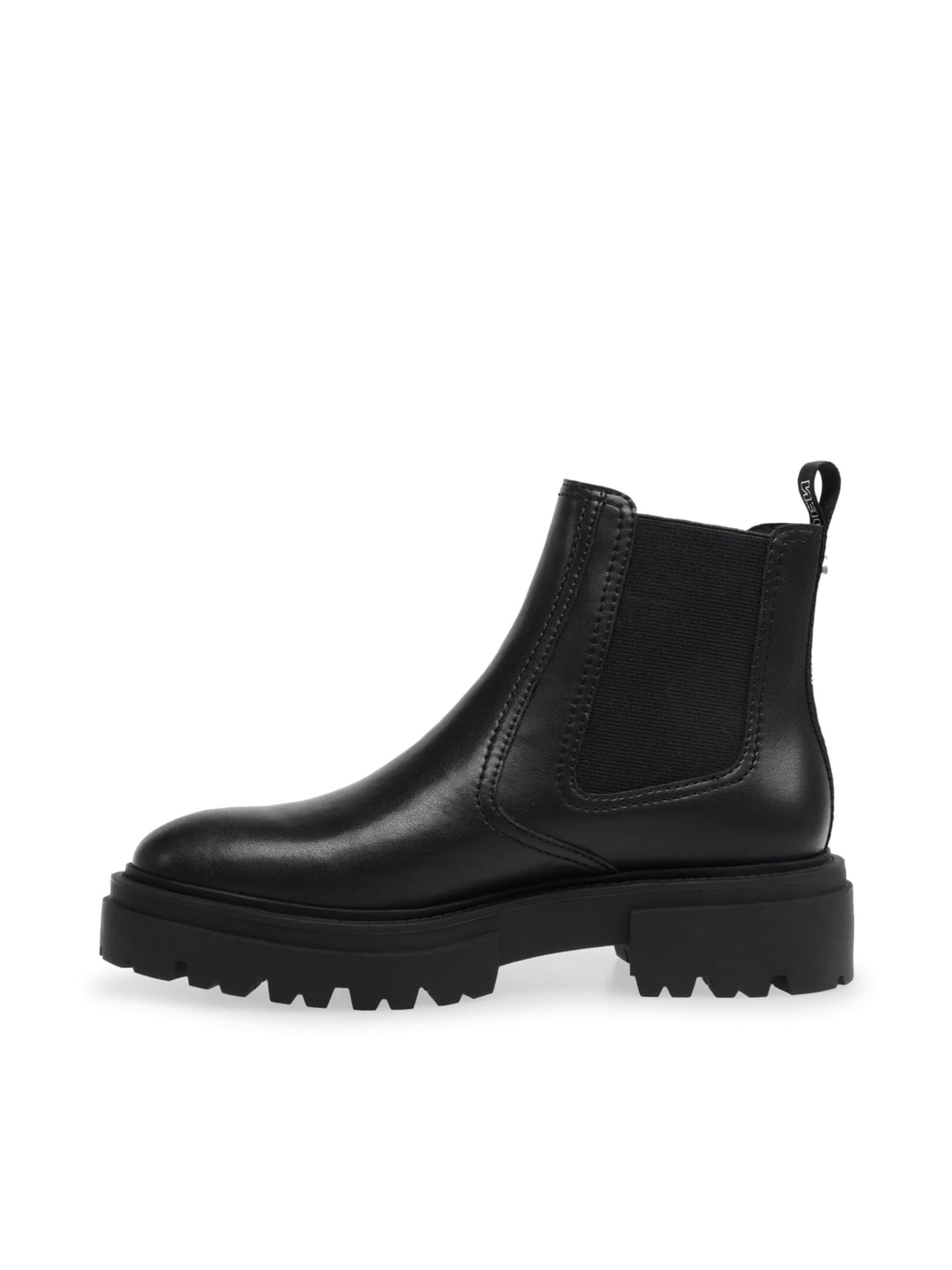 Stivale 'ASTUTE BLACK LEATHER' di STEVE MADDEN in nero