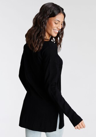 LAURA SCOTT Sweater in Black