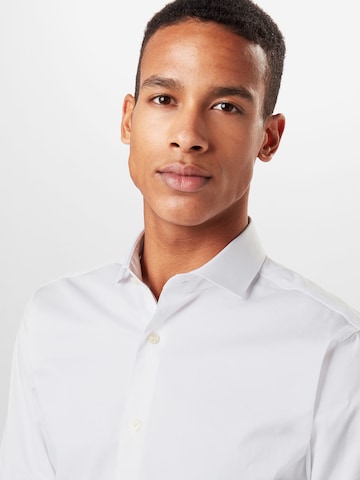 Slim fit Camicia 'FARRELL 5' di Tiger of Sweden in bianco