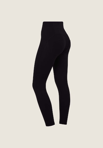 Freddy Skinny Jeggings in Black