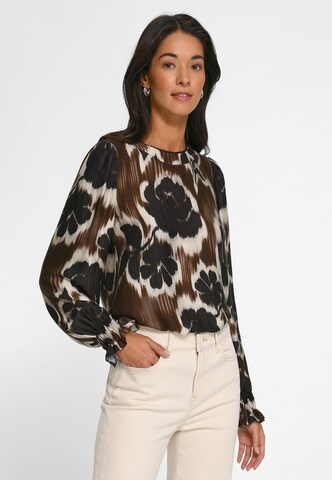 portray berlin Blouse in Bruin: voorkant