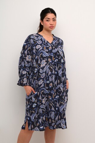 KAFFE CURVE Dress in Blue: front
