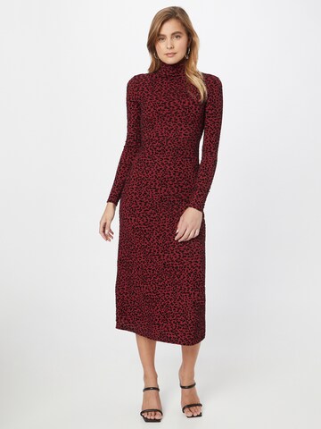 Robe Warehouse en rouge : devant